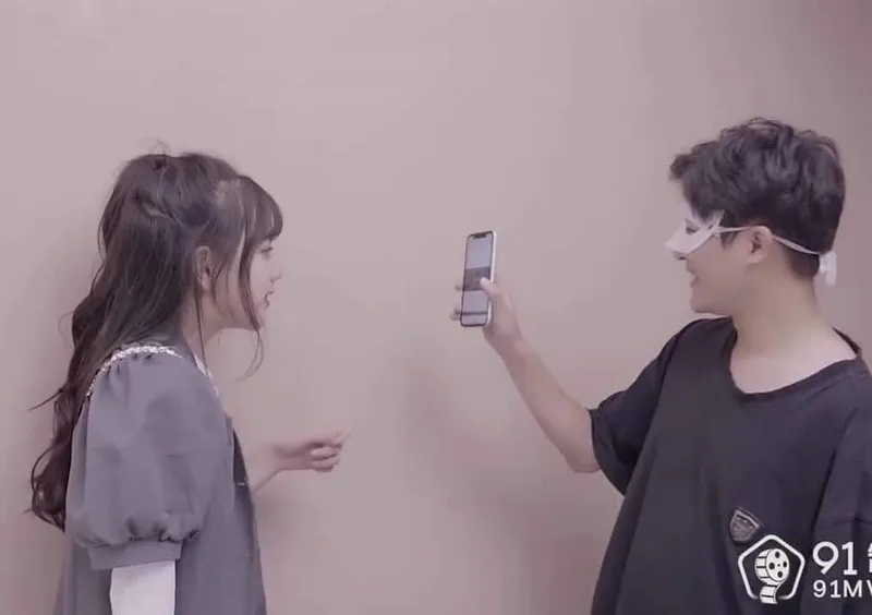 Tống người yêu tình khi phát hiện clip thẩm du trên điện thoại